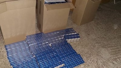 На Львівщині припинили діяльність підпільного цеху з виготовлення цигарок