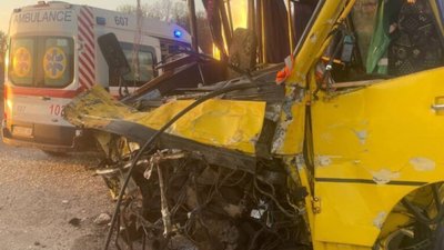 На Львівщині на трасі перекрили рух