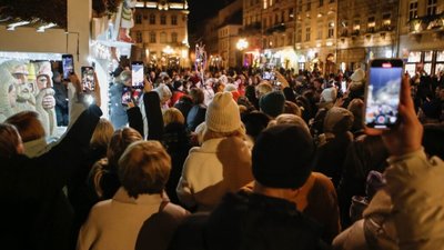 У Львові відкрили різдвяну шопку