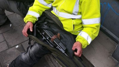 У центрі Львова затримали чоловіка з рушницею (ФОТО)