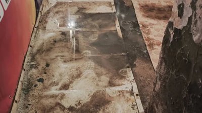 У Львові укриття затопило каналізацією (ФОТО)