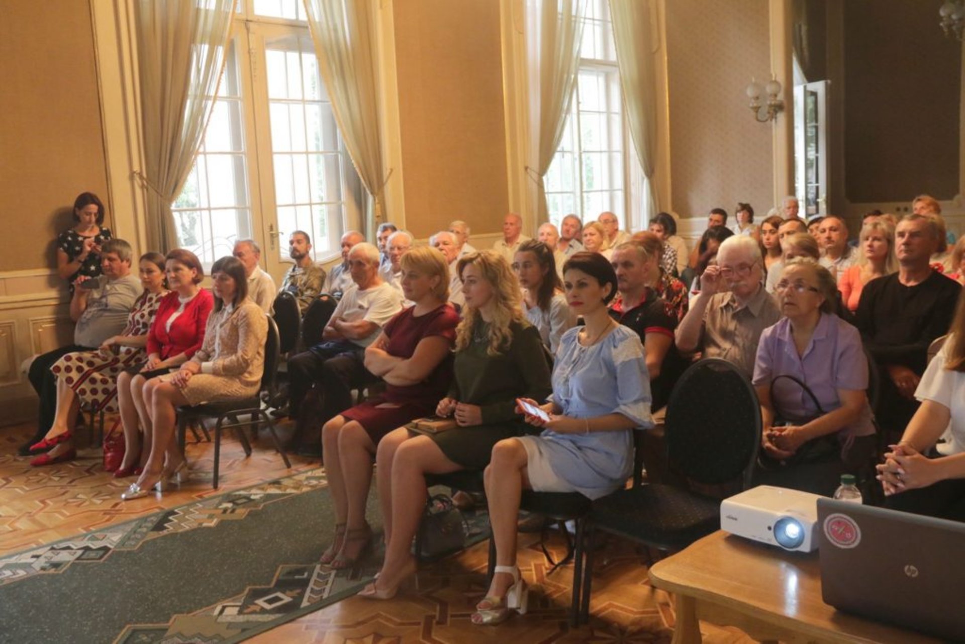 Зустріч з істориками та громадськістю Львівщини на тему: «27 років Незалежності України: 27 приводів пишатись»
