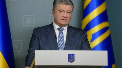Саме в Україні зараз вирішується майбутнє вільного світу - Порошенко в інтерв’ю німецькому Funke Media Group