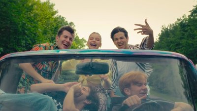 Молодіжний бенд 7TEEN’S випустив екранізацію TikTok-хіта «П’ятниця»