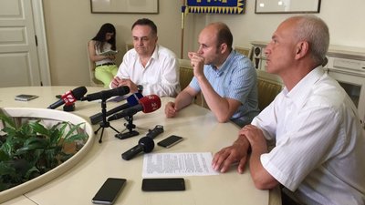 Переливають з пустого у порожнє: як у Садового 10 років поспіль намагаються запровадити е-квиток