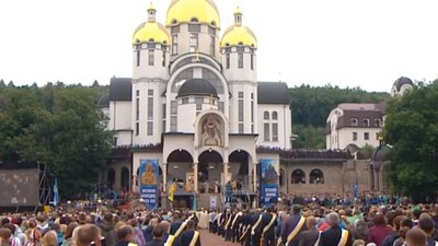 Петро Порошенко на прощі у Зарваниці (ВІДЕО)