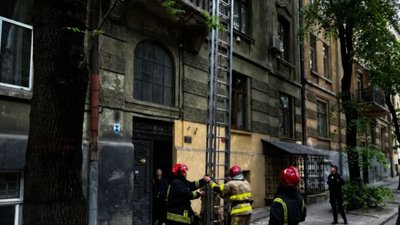 У Львові визволили дворічну дитину із зачиненої квартири (ФОТО)