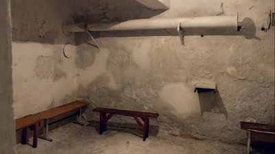 На Дрогобиччині триває процес облаштування укриттів у школах