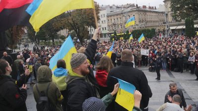Львів виступив проти капітуляції (ФОТОРЕПОРТАЖ)