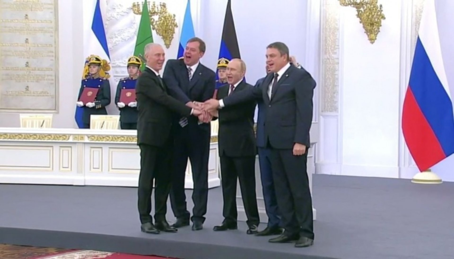 Путін проголосив "анексію" ще частини України