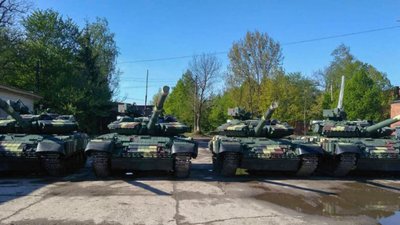 Львівський бронетанковий завод передав для війська партію модернізованих танків (ФОТО)