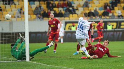 "Динамо" збільшує відрив від "Шахтаря", вигравши у Львові