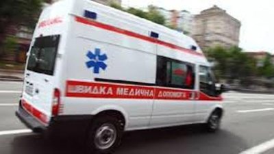 У Львові обвалися фрагмент балкону, дівчина у лікарні