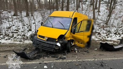 За добу на Львівщині в ДТП травмувалося 10 людей