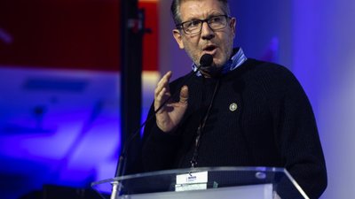 Майкл Каппоні з GEM отримав почесну нагороду на саміті W4UA