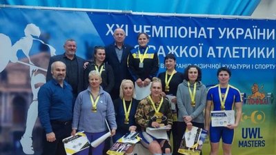 Збірна важкоатлетів Львівщини перемогла на чемпіонаті України серед ветеранів фізичної культури і спорту