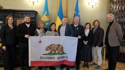 Юрій Холод зустрівся з сенаторами штату Каліфорнія