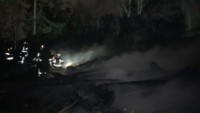 У Львові у Шевченківському гаї згоріла хата (ФОТО)