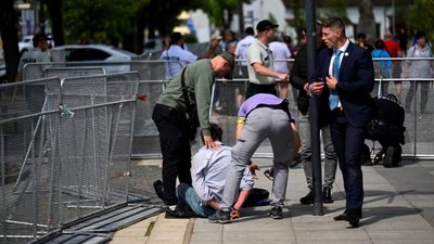 Зеленський засудив замах на словацького прем'єра Фіцо
