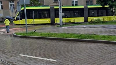 У Львові через несправність перестали курсувати трамваї на Сихів (ФОТО)