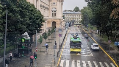У Львові зупинки оголошуватимуть із історичною довідкою
