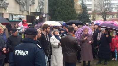 Мер Новояворівська на Львівщині заявив про готовність заблокувати кордон з Польщею (ВІДЕО)