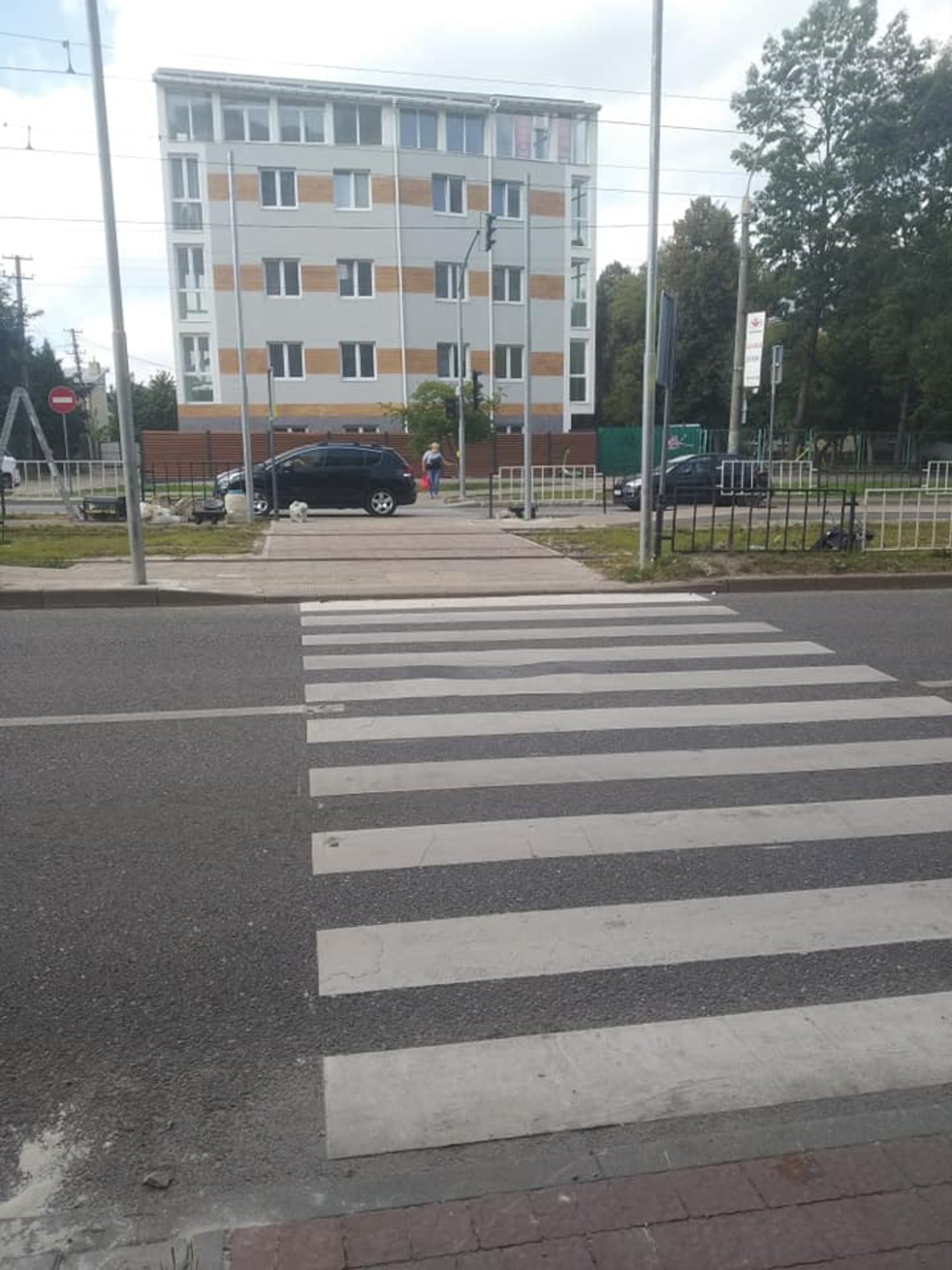 У Львові на вулиці Княгині Ольги, 5А встановили світлофор, фото Ольга Козлова