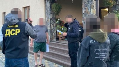 Заволодіння близько 1,2 млн грн на реконструкції  амбулаторій: підозрюють посадовця Волинської ОДА та керівників фірми-підрядника