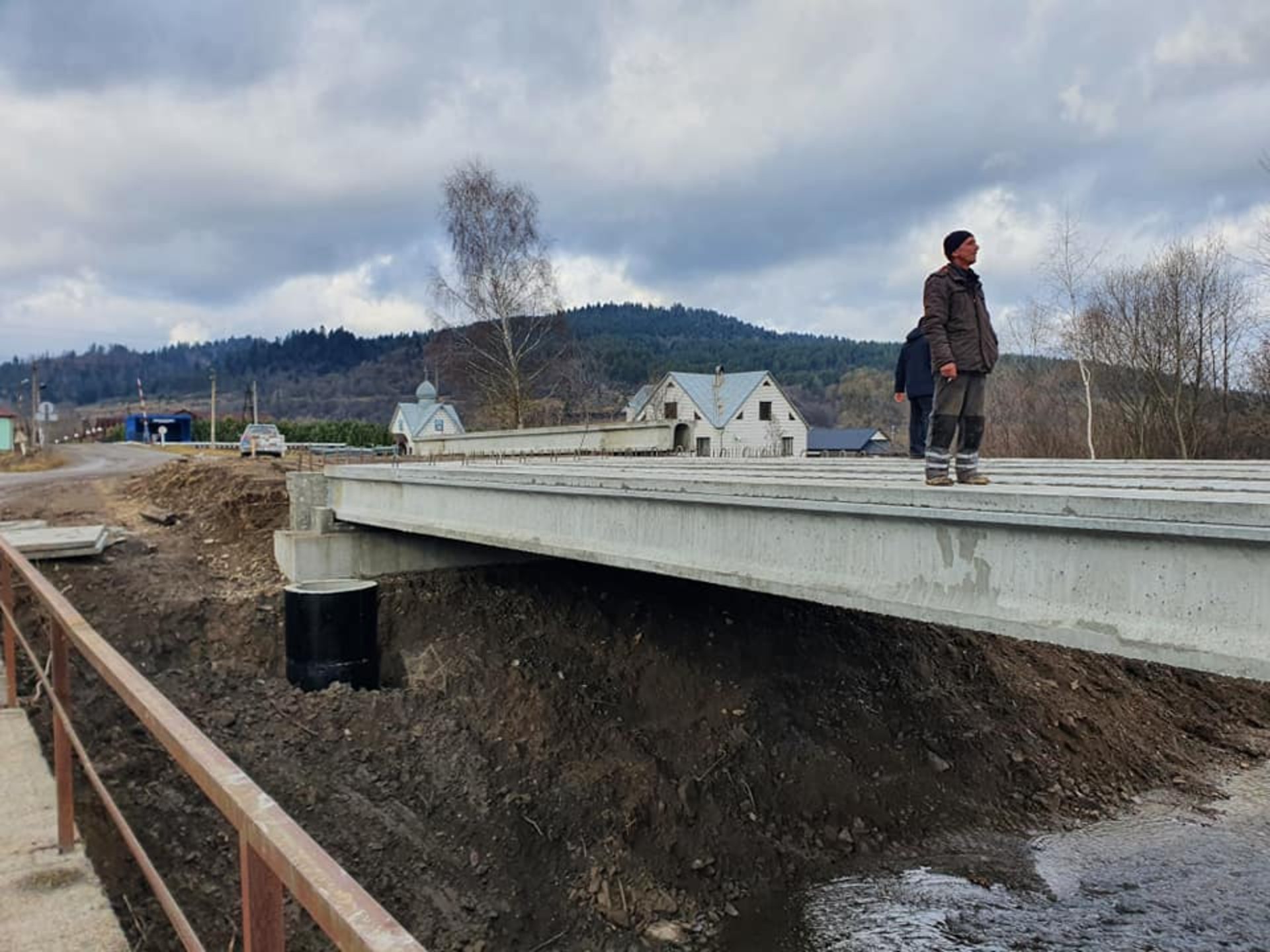 На Львівщині будують міст у Стрілках, фото ЛОДА