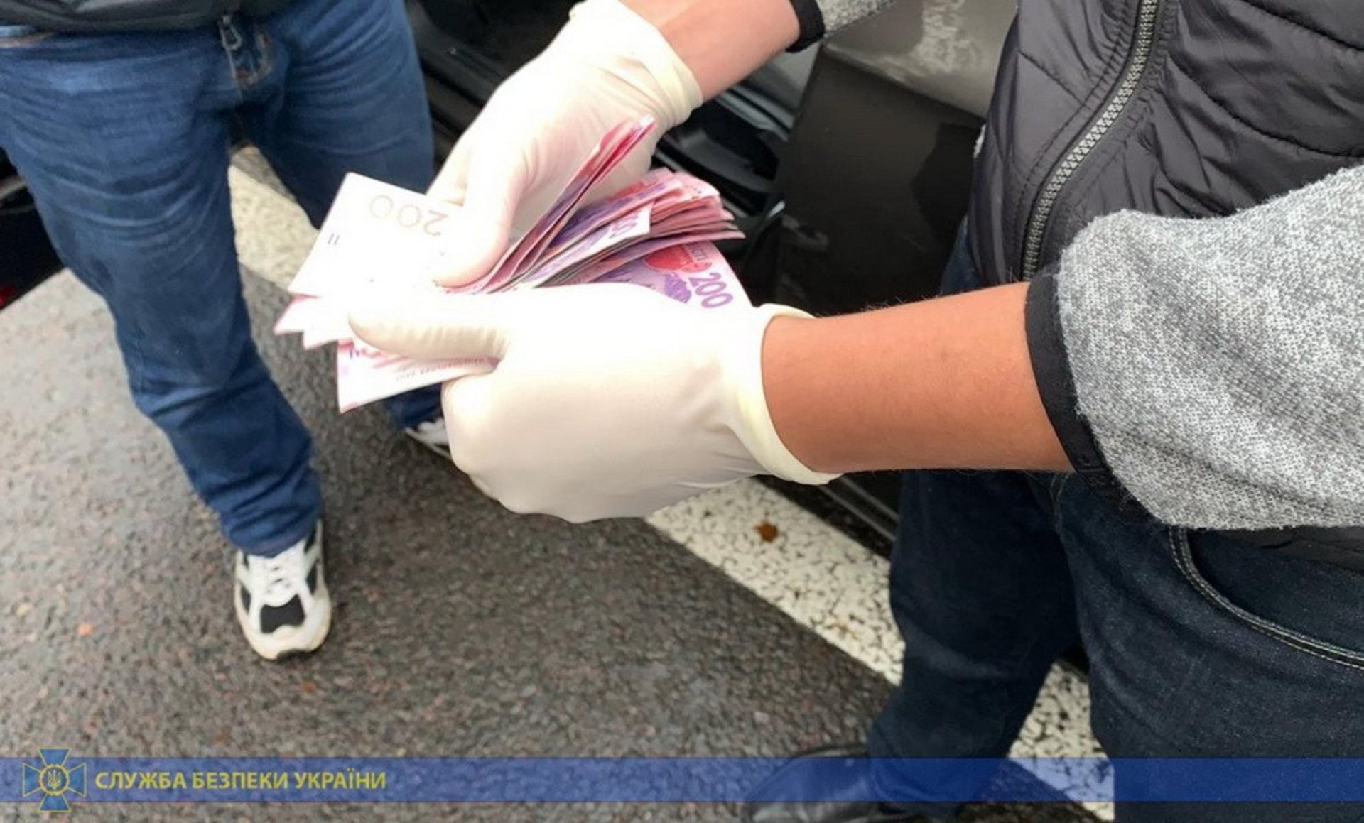 На Львівщині CБУ викрила співробітника ДФС, який вимагав хабар у підприємця