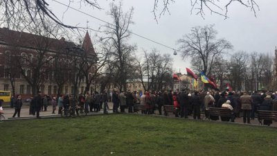 Львів'яни зганьбили Садового під час урочистостей на честь уродин Бандери