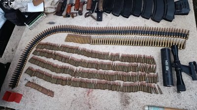 На Львівщині дзвінок неповнолітнього на «102» викрив арсенал зброї