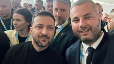 Мер Жовкви оприлюднив селфі з Президентом України