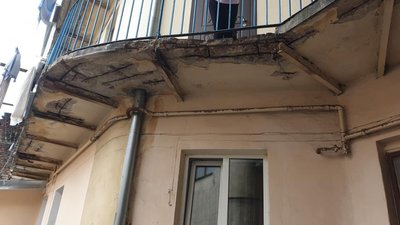 У Львові може завалитись будинок (ФОТО)