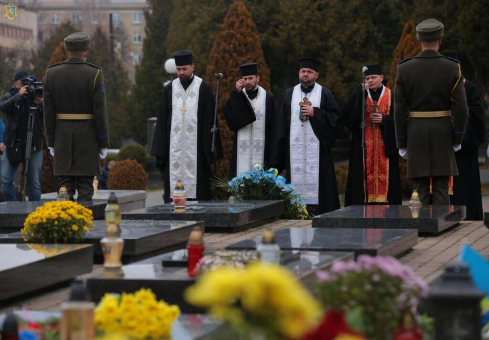 У День Гідності та Свободи у Львові вшанували пам'ять патріотів