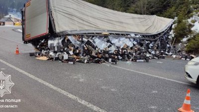 У горах на Львівщині частково перекрили рух