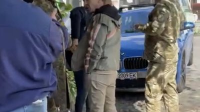В Ужгороді пенсіонерки відлупцювали працівників ТЦК