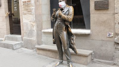 В Україні у 100 разів знизять штрафи за перебування на вулиці без маски