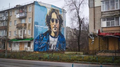 Вулицями звільненого міста Ізюм (ФОТО)