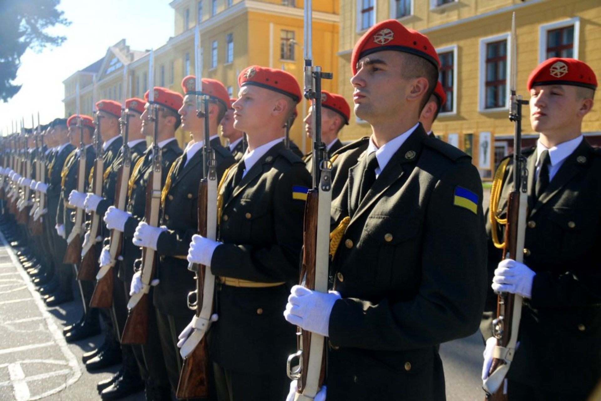 Встановлення пам’ятного каменя на місці майбутнього пам’ятника Петру Сагайдачному