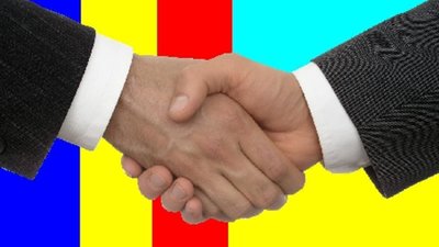 Порошенко пообіцяв змінити освітнє законодавство після консультацій з меншиною