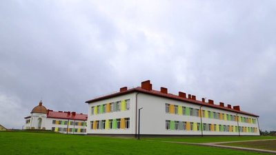 У Суховолі завершили будівництво школи для 500 дітей