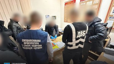 Адвоката з Хмельниччини затримали за спробу підкупити прокурора