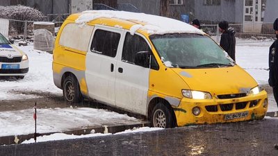 У Львові п’яний водій хотів проїхатись переритою вулицею Шевченка (ФОТО)