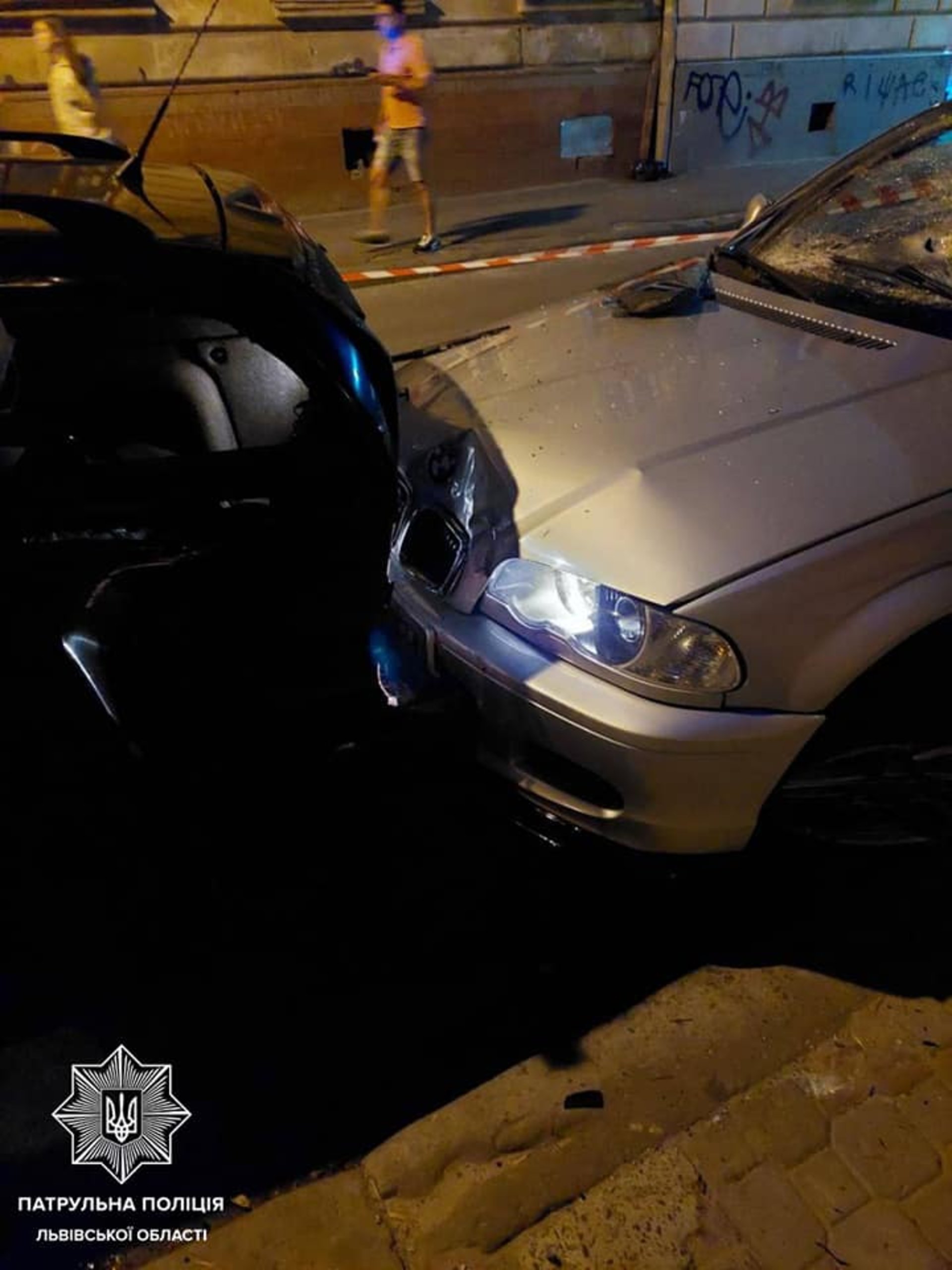У Львові чоловік збив пішохода і вдарив три автомобілі