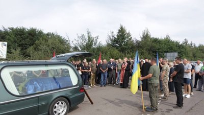 Дрогобиччина попрощалась із полеглим  Героєм Миколою Ільницьким