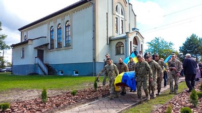 На Львівщині попрощалась з воїном Тарасом Мазепою (ФОТО)