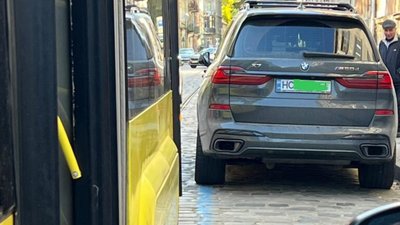 У Львові урбаністи Садового звужують розміри