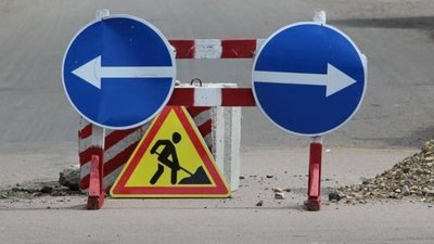 У Львові прекрили рух транспорту на вулиці Джерельній