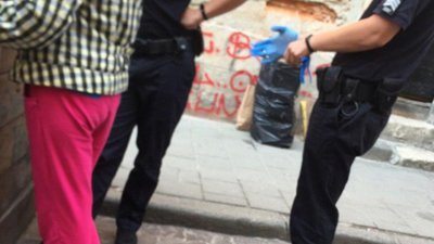 Як у центрі Львова рятували туриста від групи безхатьків (ФОТО)